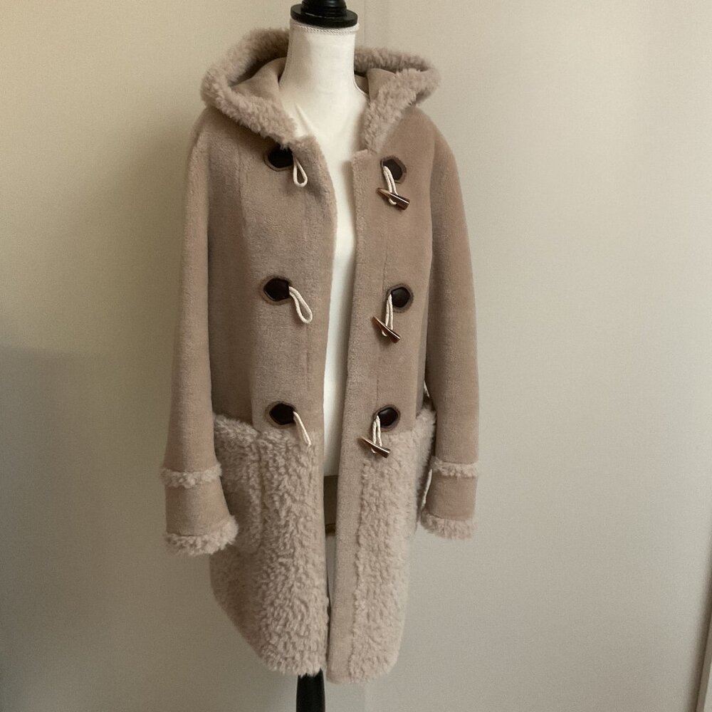 Women lamb fur hooded coat